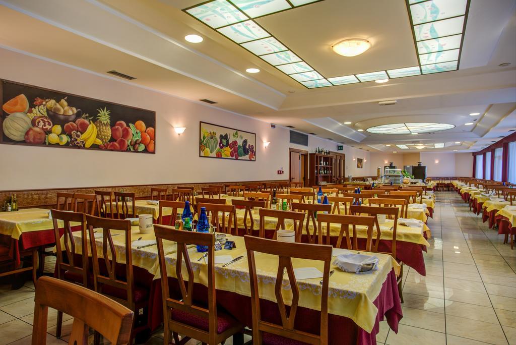 Hotel San Giorgio Μιλάνο Μαριτίμα Εξωτερικό φωτογραφία