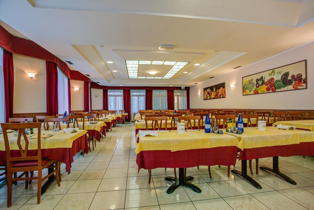 Hotel San Giorgio Μιλάνο Μαριτίμα Εξωτερικό φωτογραφία